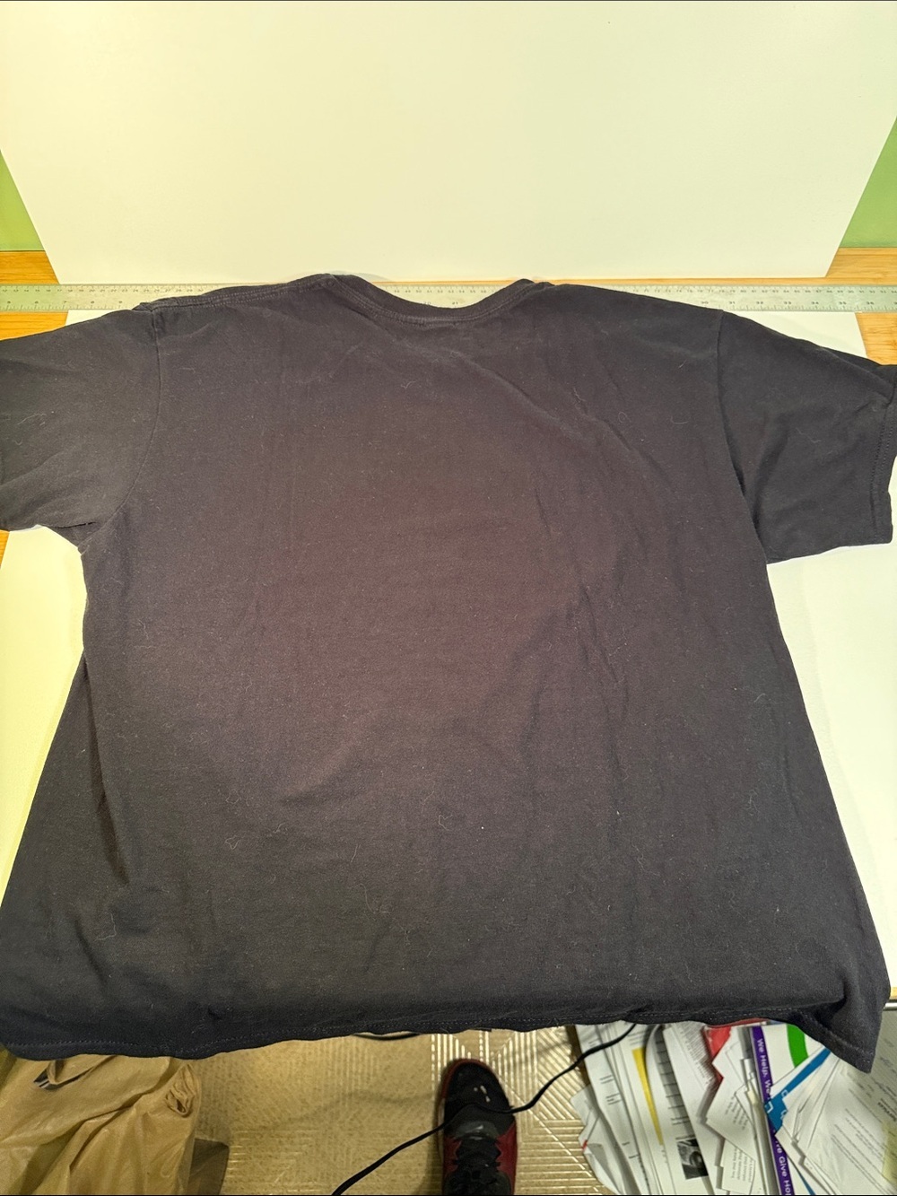 Novelty Black Graphic Tee with Red Heart "I Love Hot Moms" - Picture 6 of 6